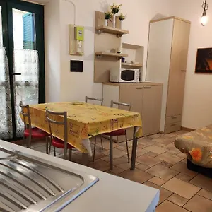 Bilocale Nella Vecchia Citta' Di Mentone